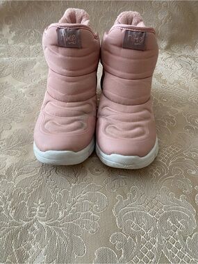 Nike Kids Pink Quilted Cozy Boots